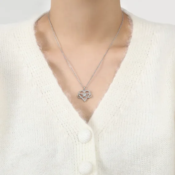 Collier en forme de cœur avec pendentif en zircone cubique 6