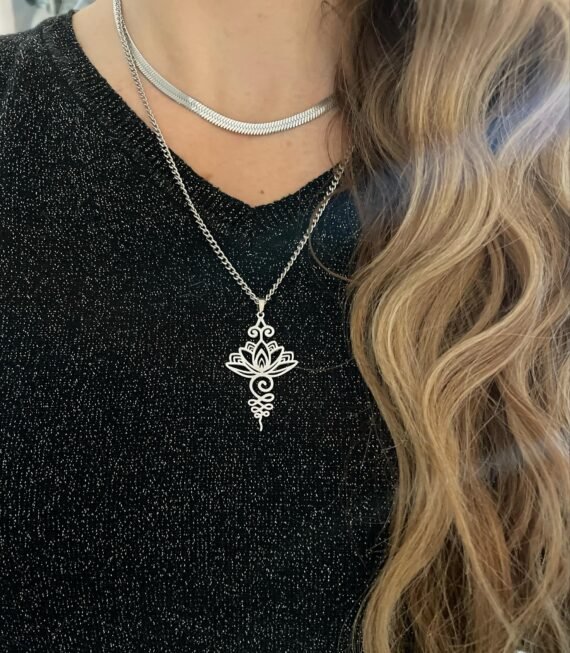 collier fleur de lotus